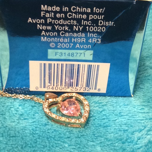 AVON Double Heart Necklace - Picture 8 of 8